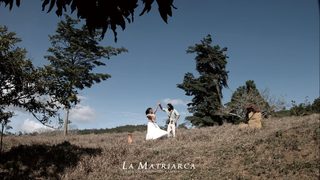La Matriarca still 2