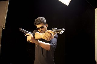 Thuppakki still 5