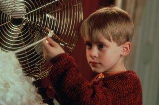 Home Alone still 3