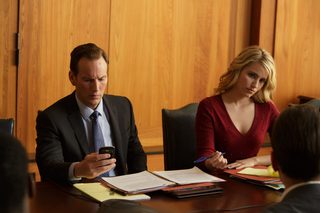 Zipper still 3