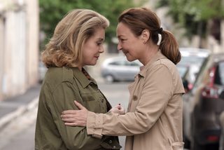 The Midwife still 4
