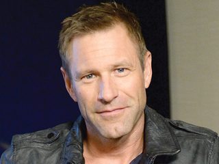 Aaron Eckhart, photo 2 of 3