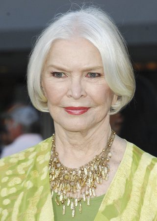 Ellen Burstyn, photo 1 of 3