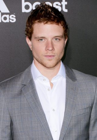 Jonny Weston, photo 1 of 3