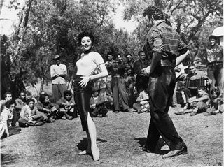 The Barefoot Contessa still 4