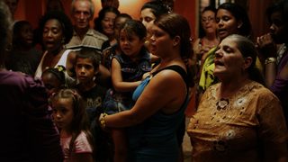 7 Days in Havana still 5