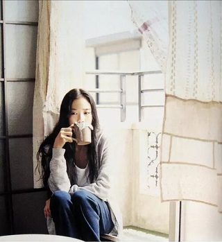 One Million Yen Girl still 4