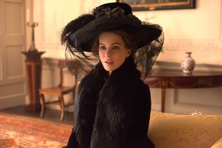 Love & Friendship still 1