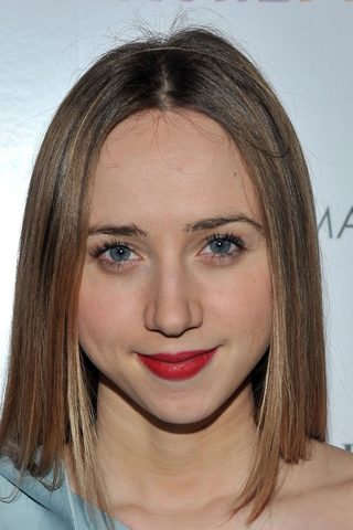 Zoe Kazan, photo 1 of 3