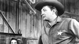 Man with the Gun still 1