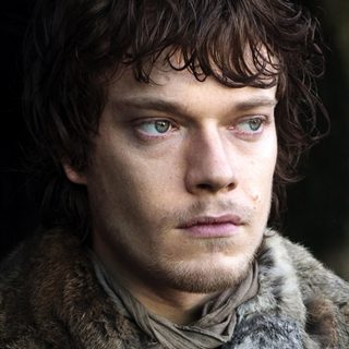Alfie Allen, photo 3 of 3