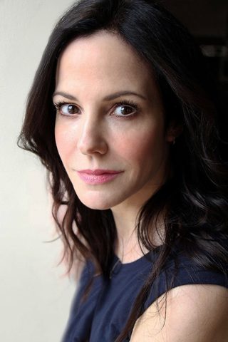 Mary-Louise Parker, photo 3 of 3