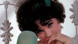 Irma la Douce still 2