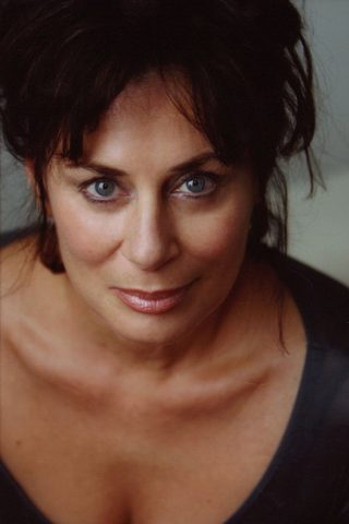 Mimi Kuzyk, photo 1 of 3