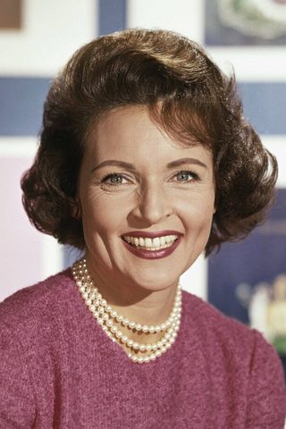 Betty White, photo 3 of 3