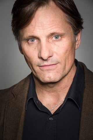Viggo Mortensen, photo 1 of 3