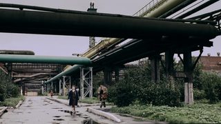Cargo 200 still 5