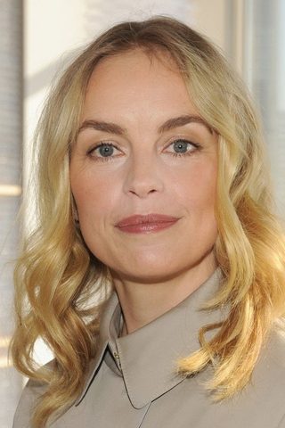 Nina Hoss, photo 1 of 3