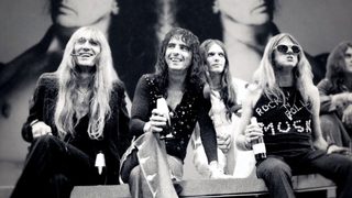 Super Duper Alice Cooper still 4
