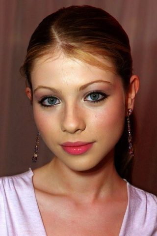 Michelle Trachtenberg, photo 3 of 3