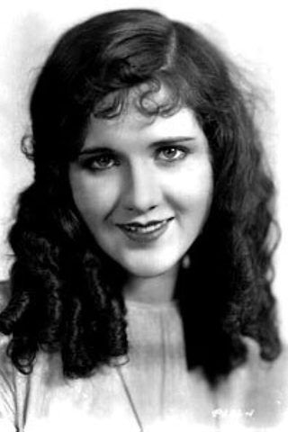 Mary Brian, photo 1 of 3