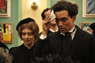 Amadeo still 7