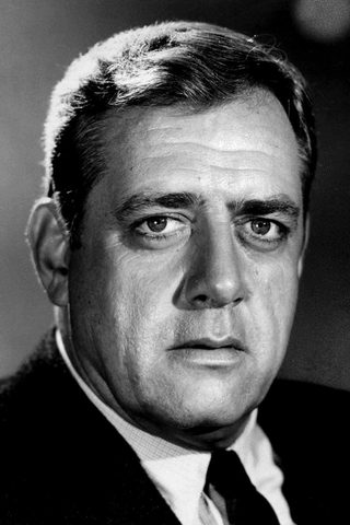 Raymond Burr, photo 2 of 3