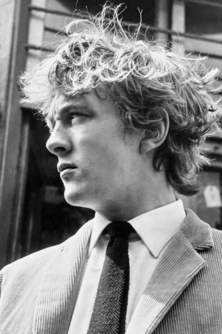 David Hemmings, photo 3 of 3