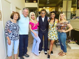 Paradise Motel still 6