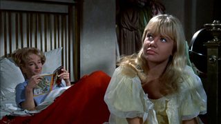 The Moon-Spinners still 6
