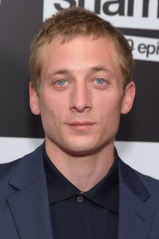 Jeremy Allen White, photo 2 of 3