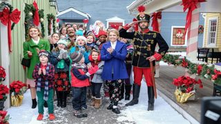 A Very Nutty Christmas still 4