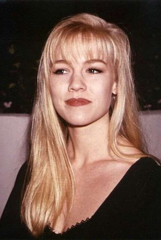 Jennie Garth, photo 1 of 3