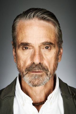 Jeremy Irons, photo 1 of 3