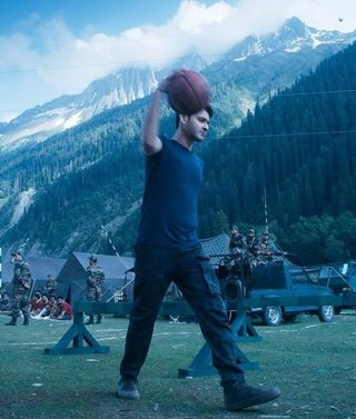 Sarileru Neekevvaru still 4