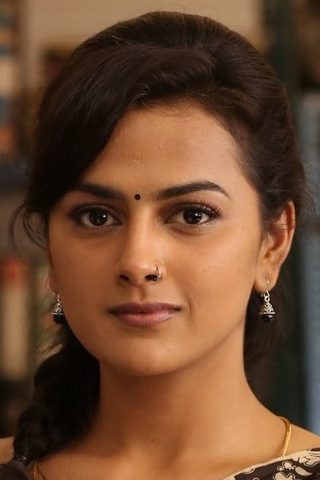 Shraddha Srinath, photo 2 of 3
