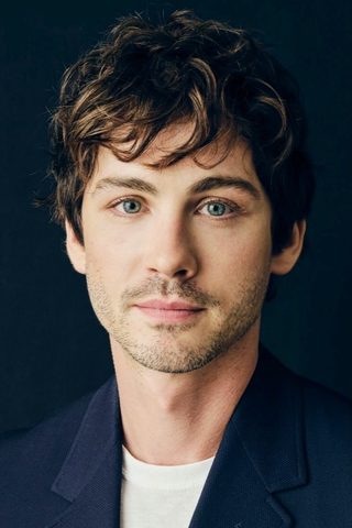 Logan Lerman, photo 3 of 3