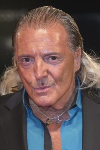 Armand Assante, photo 2 of 3