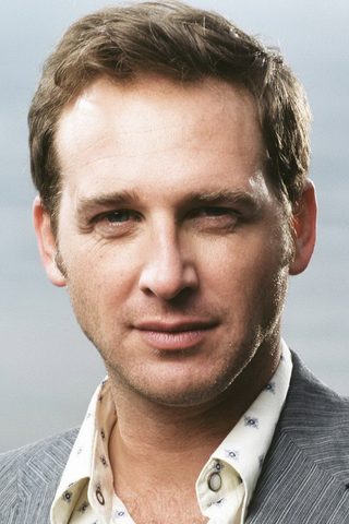Josh Lucas, photo 2 of 3