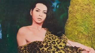 Women of the Prehistoric Planet still 3