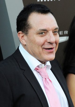 Tom Sizemore, photo 1 of 3