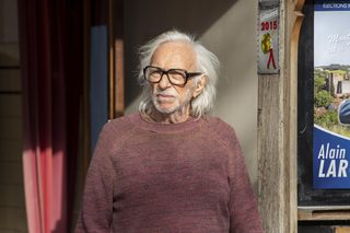 Tricky Old Dogs 2 still 4