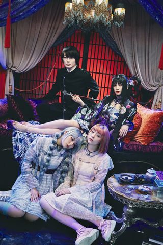 ×××HOLiC still 1