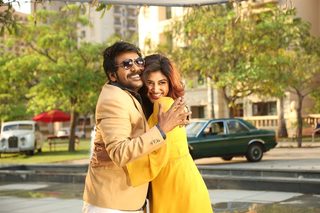 Kanchana 3 still 5