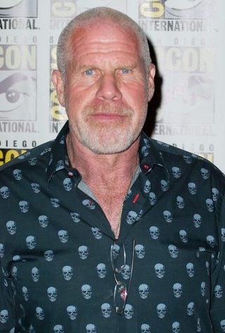 Ron Perlman, photo 2 of 3