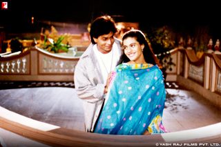 Dilwale Dulhania Le Jayenge still 2