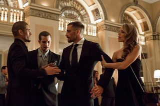 Southpaw still 6