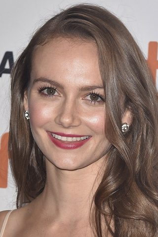 Andi Matichak, photo 2 of 3