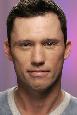 Jeffrey Donovan, photo 2 of 3