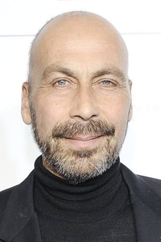 Taylor Negron, photo 3 of 3